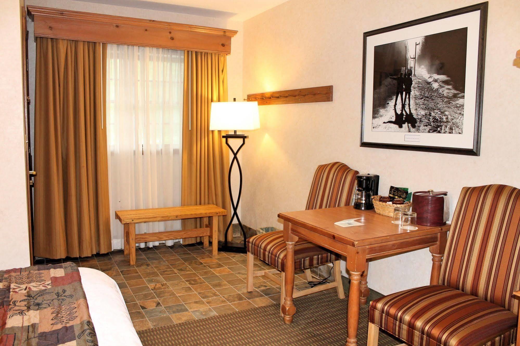 The Inn At Holiday Valley Еликотвил Екстериор снимка